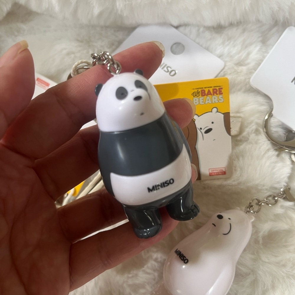 We Bare Bears Keychain Set NWT *RARE* - Picture 2 of 4